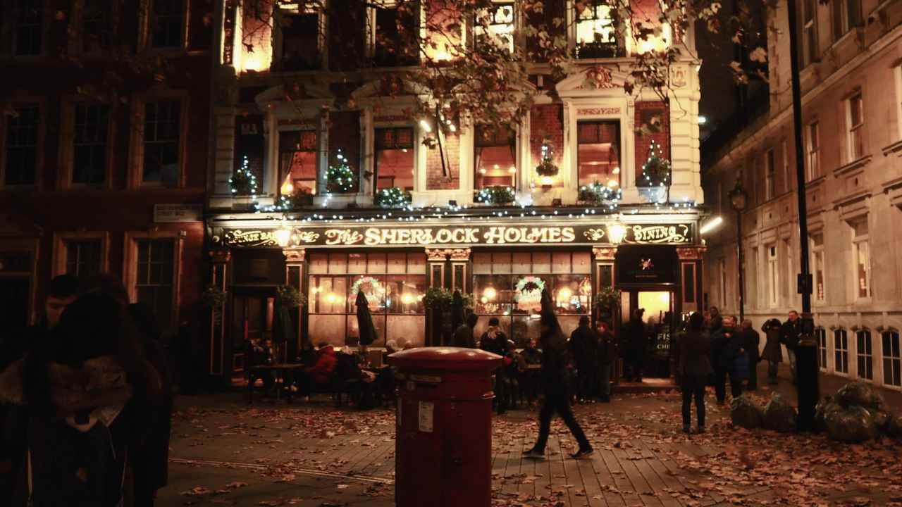 English pub