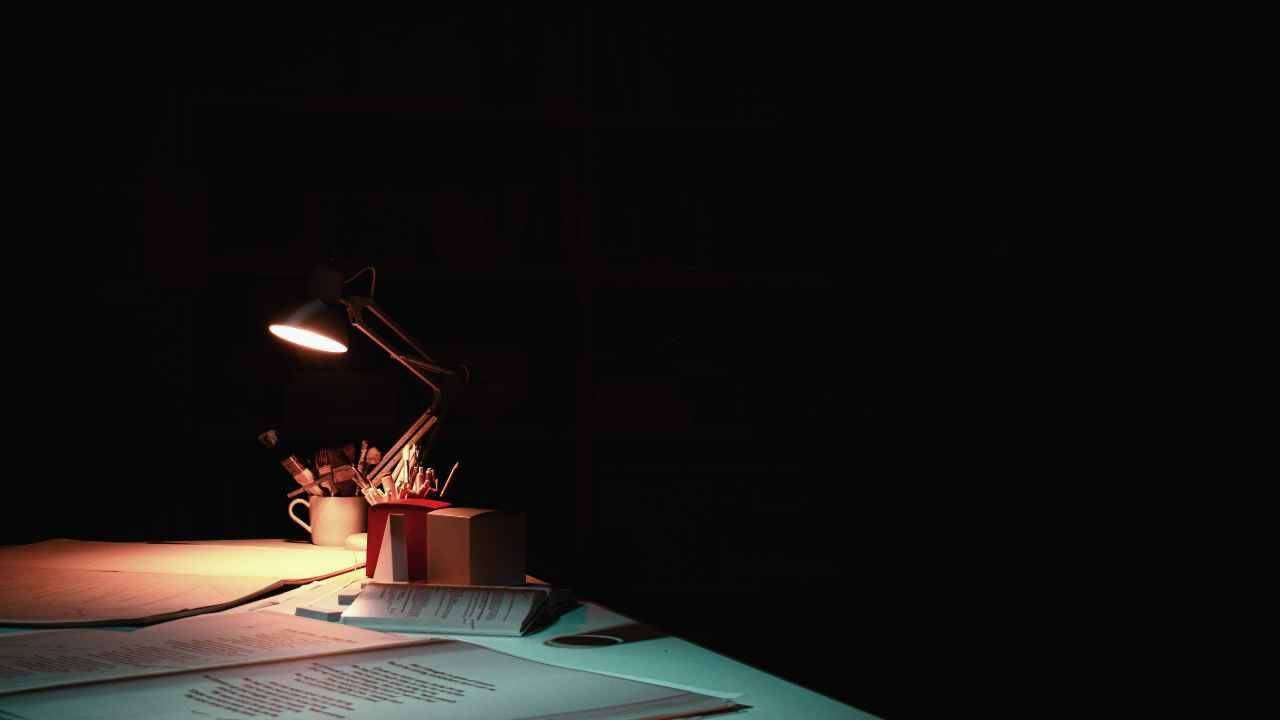 Desk lamp