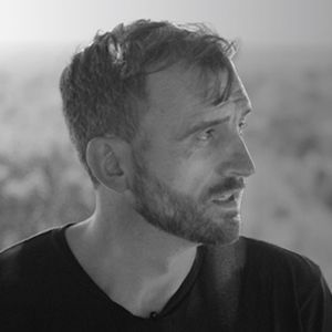 Paddy Bird, Editor and Founder of Inside the Edit – Black and White Headshot