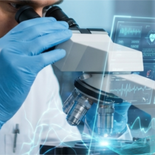 Imagen hombre con telescopio