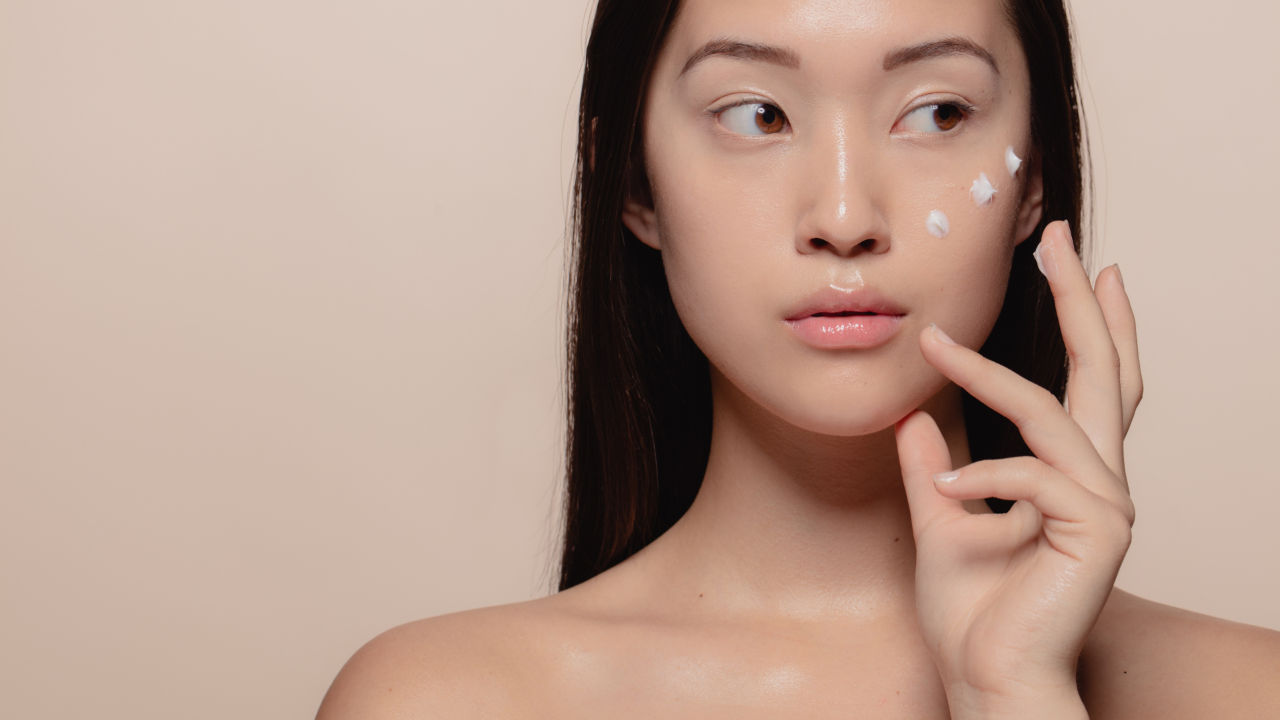 Endocrine disruptors and hormone health - functional nutritionist Dr. Sarah Khan