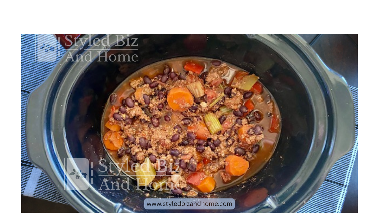 Slow Cooker Beef Chilli in a slow cooker