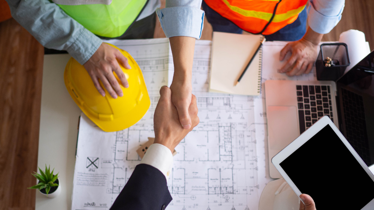 Cash versus accrual accounting comparison showing when a contractor records revenue from a $75,000 construction project