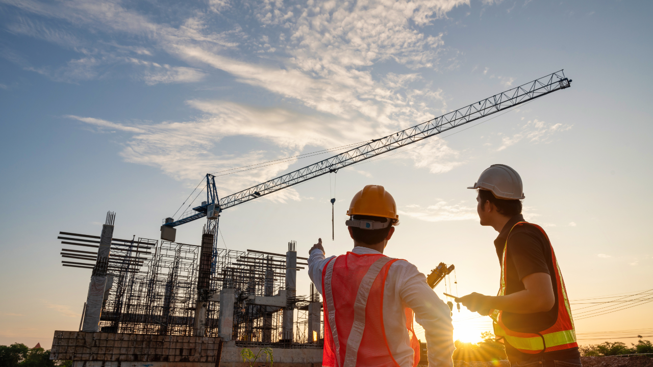 Construction company profitability breakdown showing revenue, job costs, gross profit, and operating profit on a $100,000 project