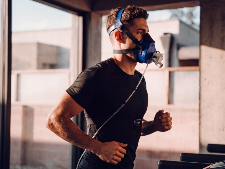 VO2 max exercise test with the PNOĒ mask