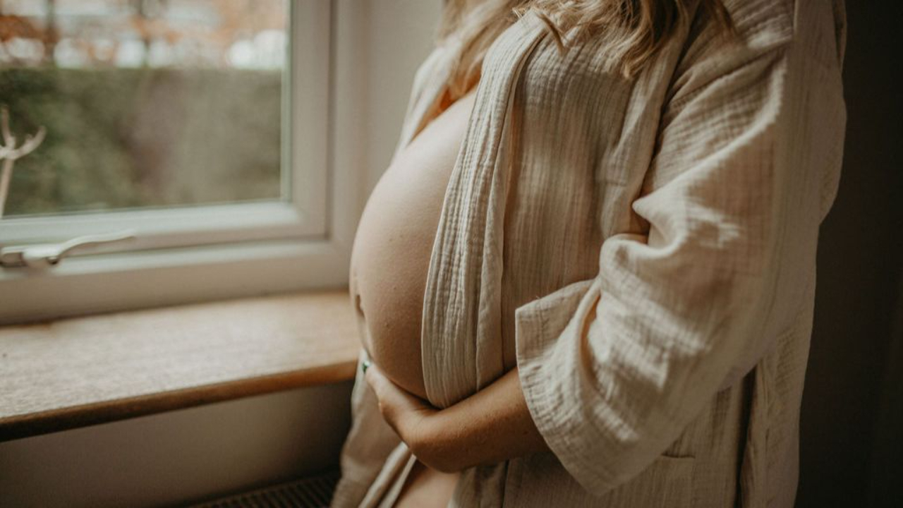 Pregnancy stages of labour and birth
