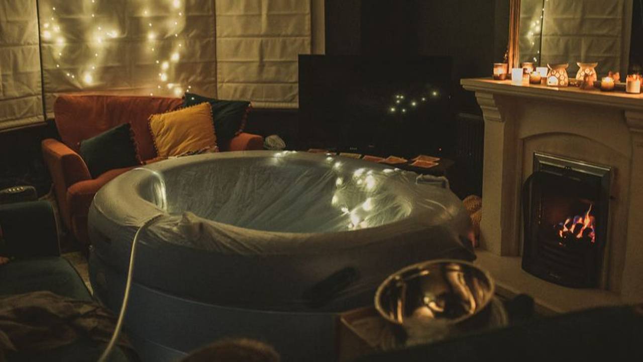 Birth Pool in a Box Eco Pro available for free hire with Rise & Glow hypnobirthing in South East London and North West Kent