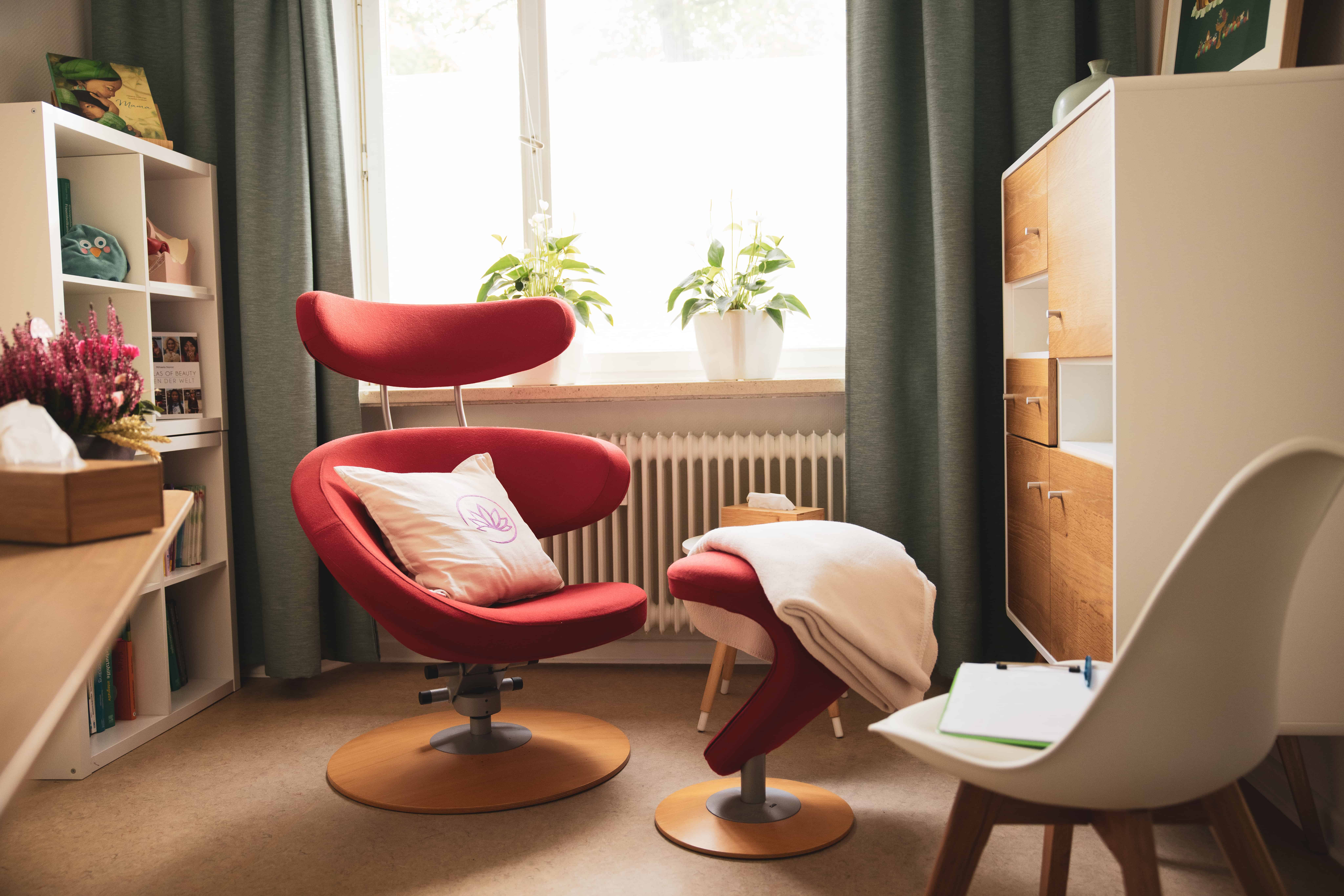Hypnosesessel in der Praxis von Dr. med. Dorothee Struck