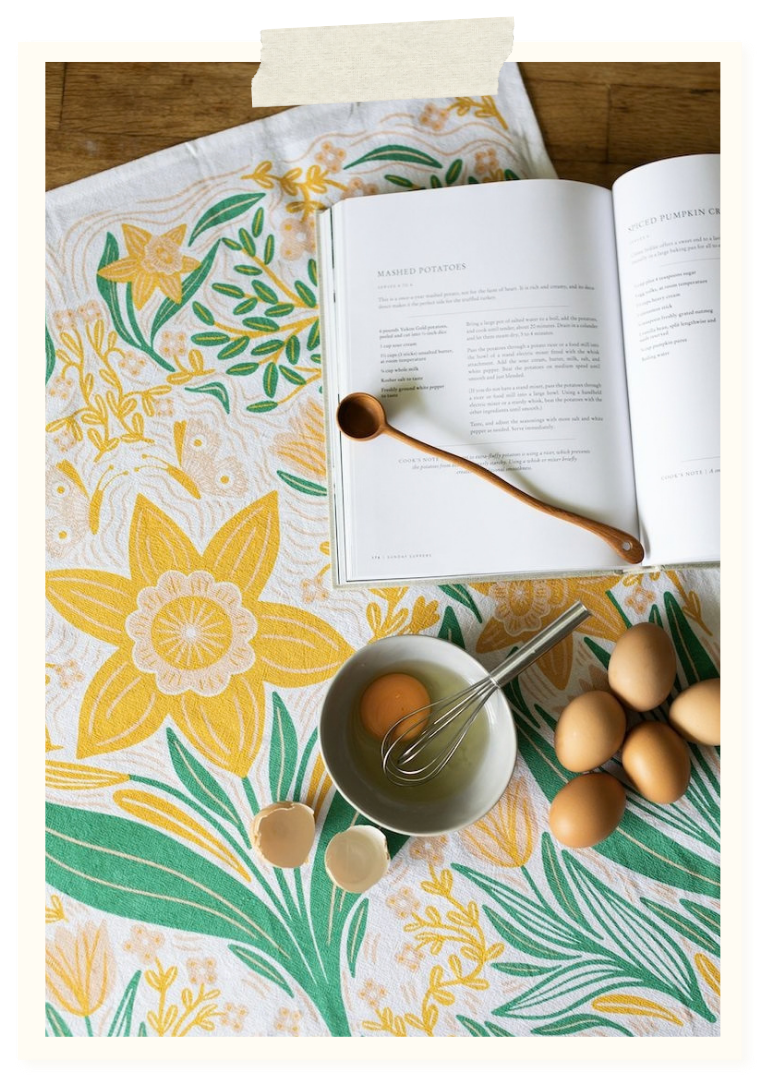Gingiber daffodil tea towel