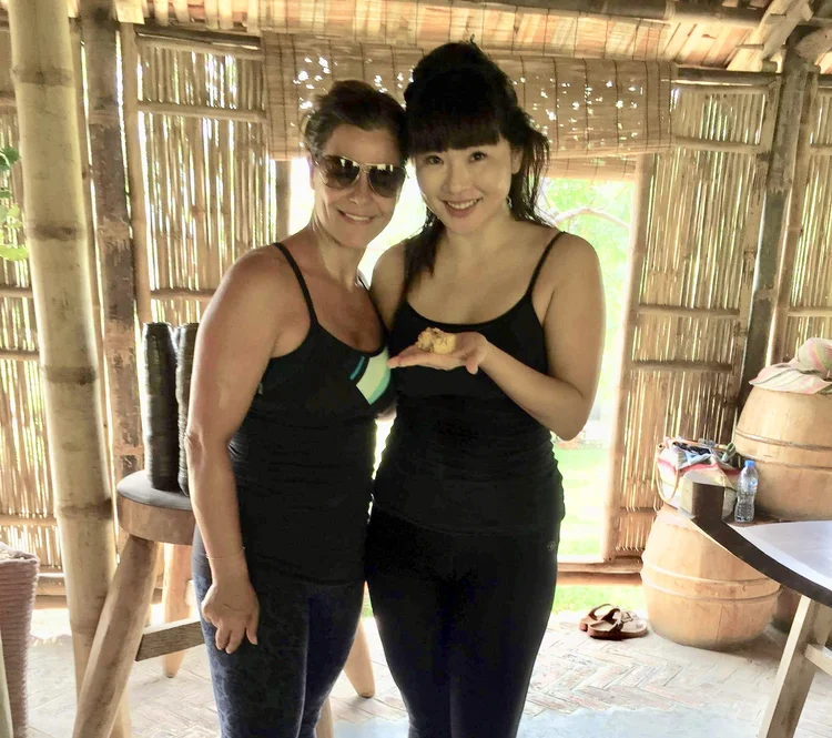 Yogi twins Najla in rustic Vietnam hut