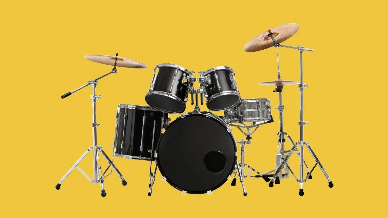A full drumkit, including crash cymbals