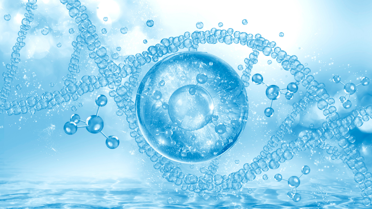 Illustration of glutathione molecules and cellular antioxidant activity representing the benefits of IV glutathione infusion