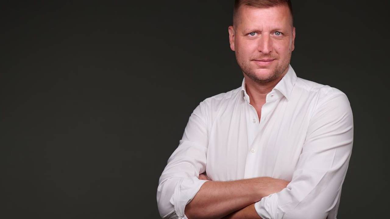 Kaprinay Zoltán az Economx interjújában a vezetői fejlődésről