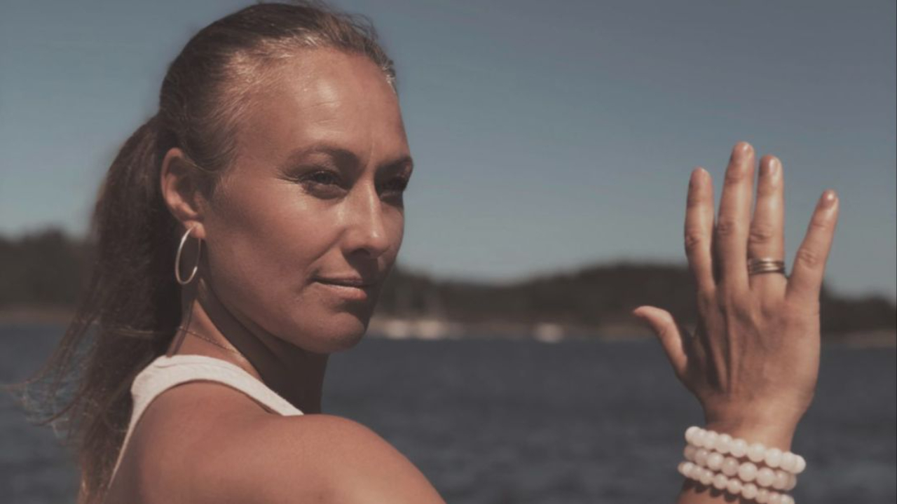 Takknemlighetspraksis – skriv ned det du er takknemlig for og skap mer ro, glede og nærvær i hverdagen.