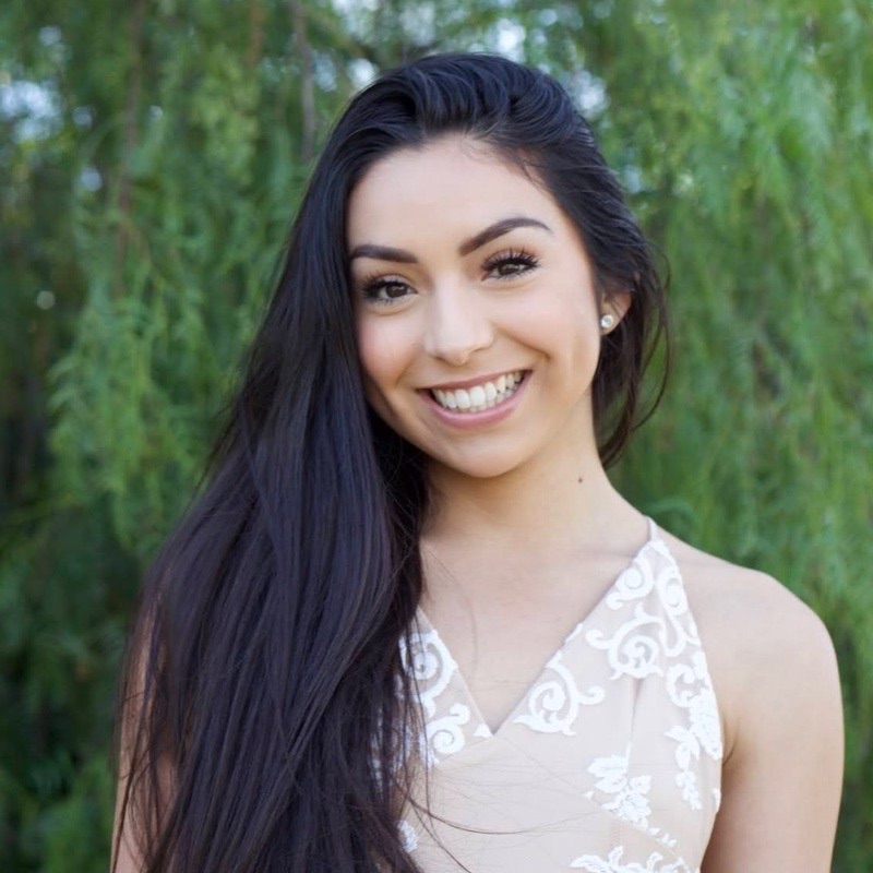 Suzette Fuentes, YouTuber and influencer client, praising Kathy’s YouTube coaching and strategies.