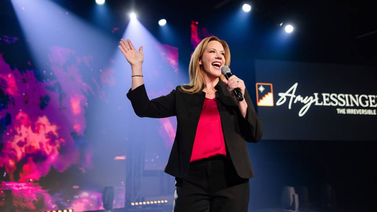 Amy Lesser Amy Lessinger – Media & Press | Leadership & Transformation Expert