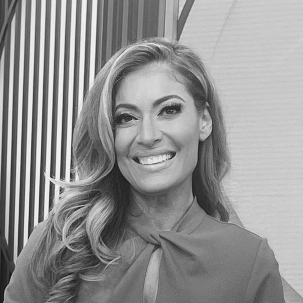 Debra Alfarone