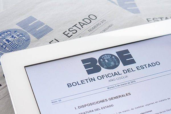 Convocatorias de los concursos de docentes y asesores publicadas en el BOE