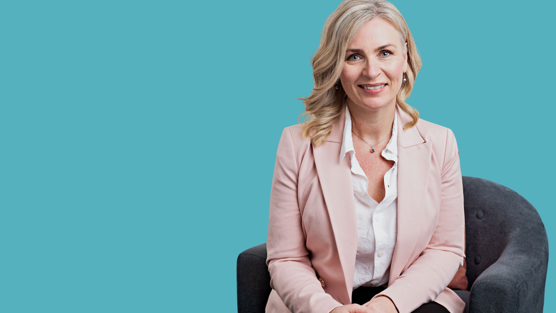 Dr Amanda Mullin
