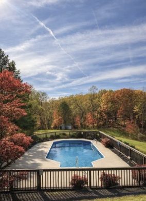 Pool and autumn grounds at Solara Ridge