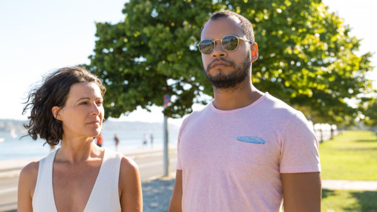 7 Somatic Tips and Tricks for Managing Summer Stress 