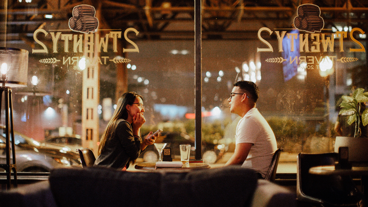 Why You Should Go on the Second Date (Even If You Don't Feel Chemistry Yet)