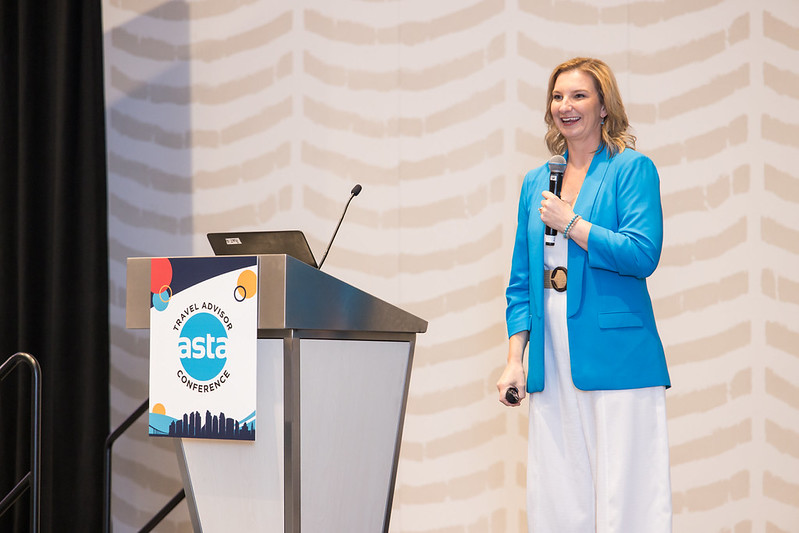 Roslyn Ranse speaking at the ASTA Travel Advisor Conference