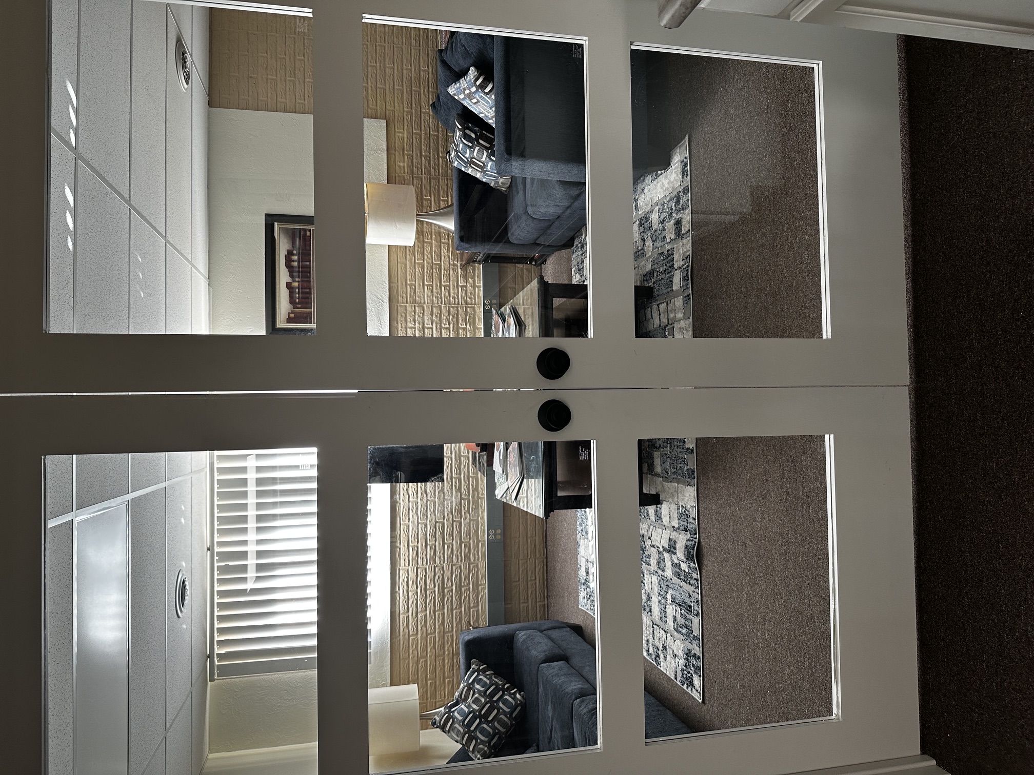 Lounge Double Doors