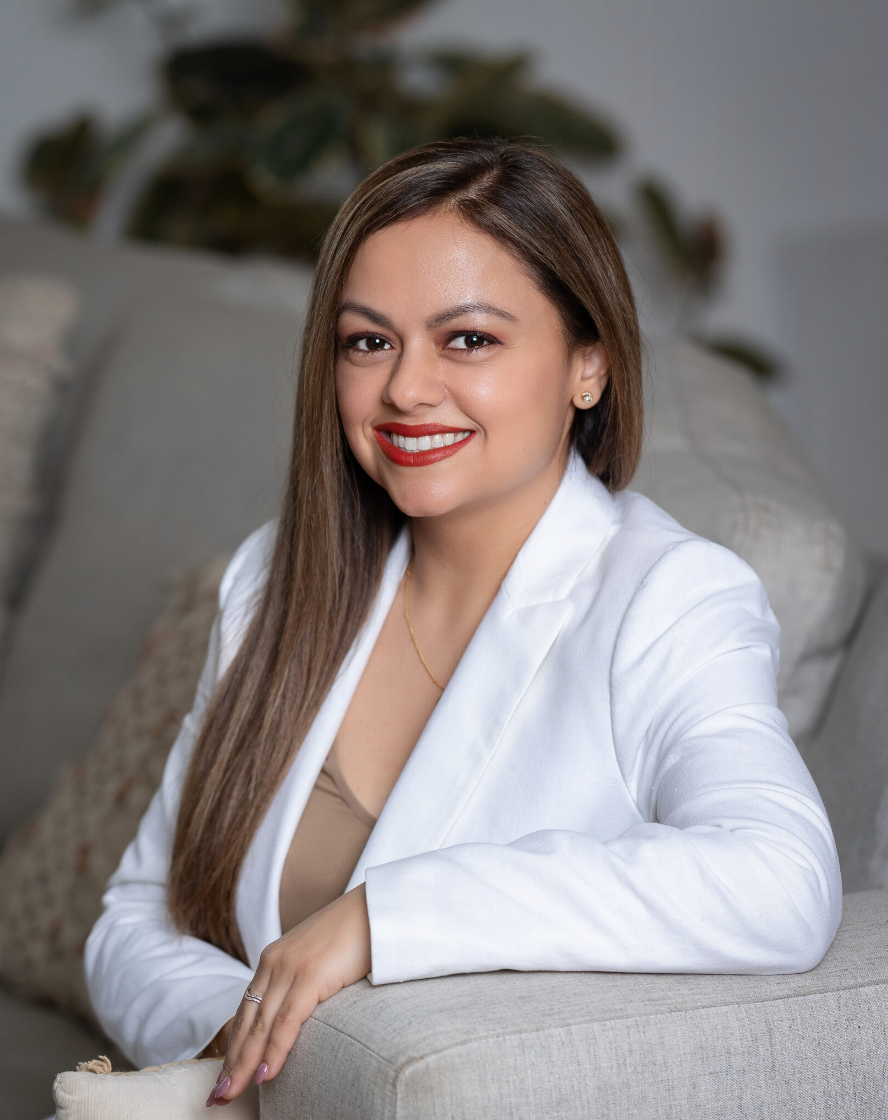 Dr. Mari Marquez