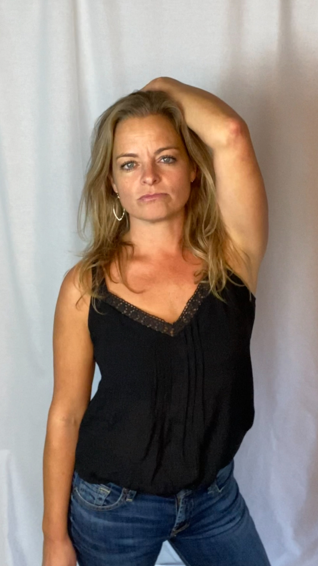 Karen M Roche