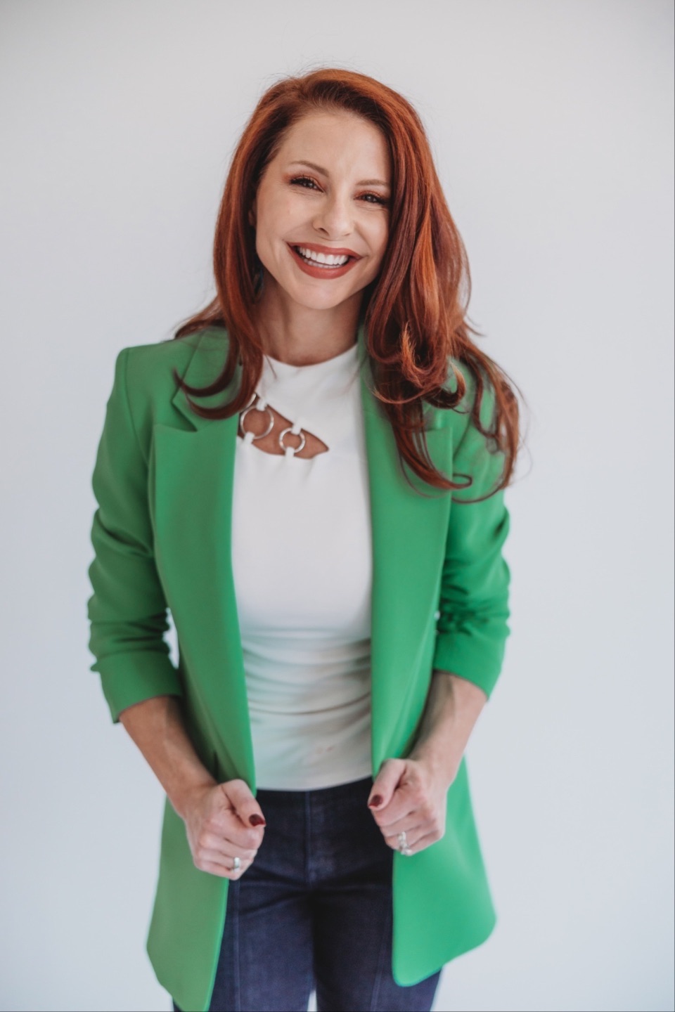 Relationship coach helping clients navigate modern dating