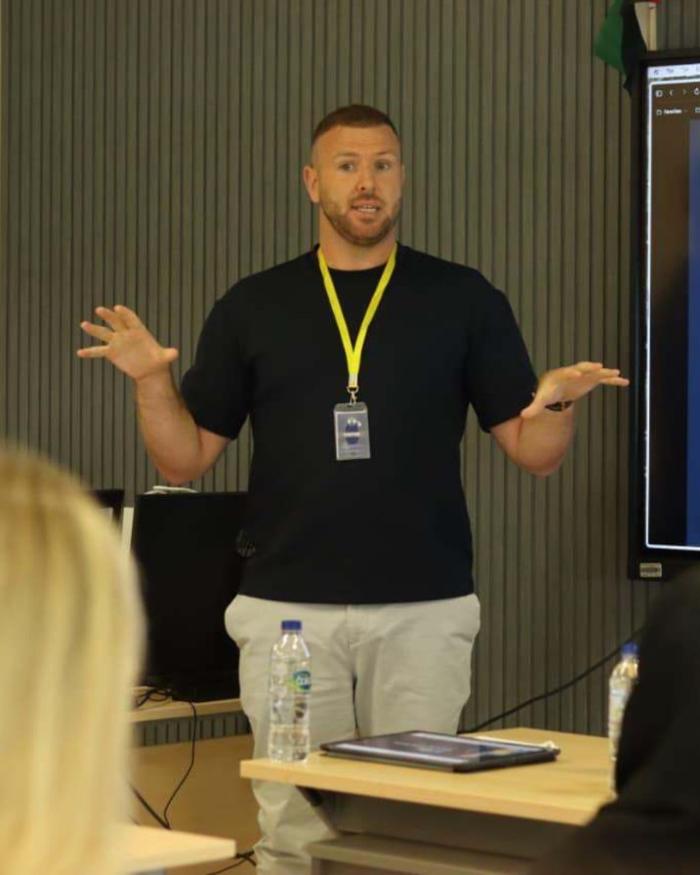 Ben Bolger teaching a group of students