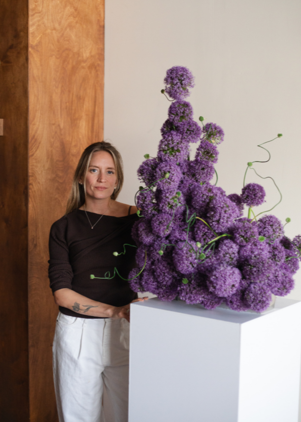 BLXXM minimalist sculptural arrangement course