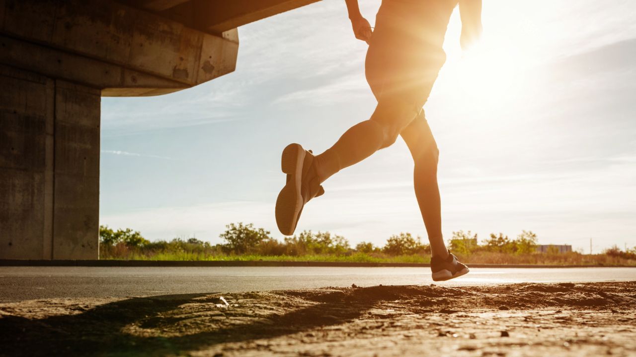 woman running 