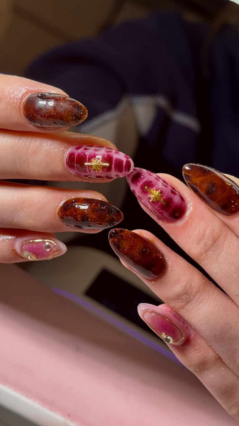 Student nail set