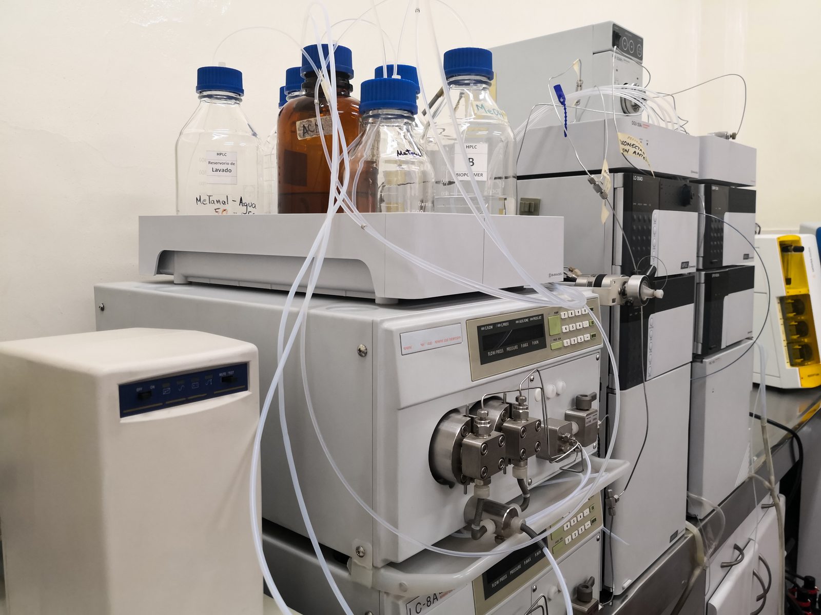 HPLC lab instrument from our plant chemistry background