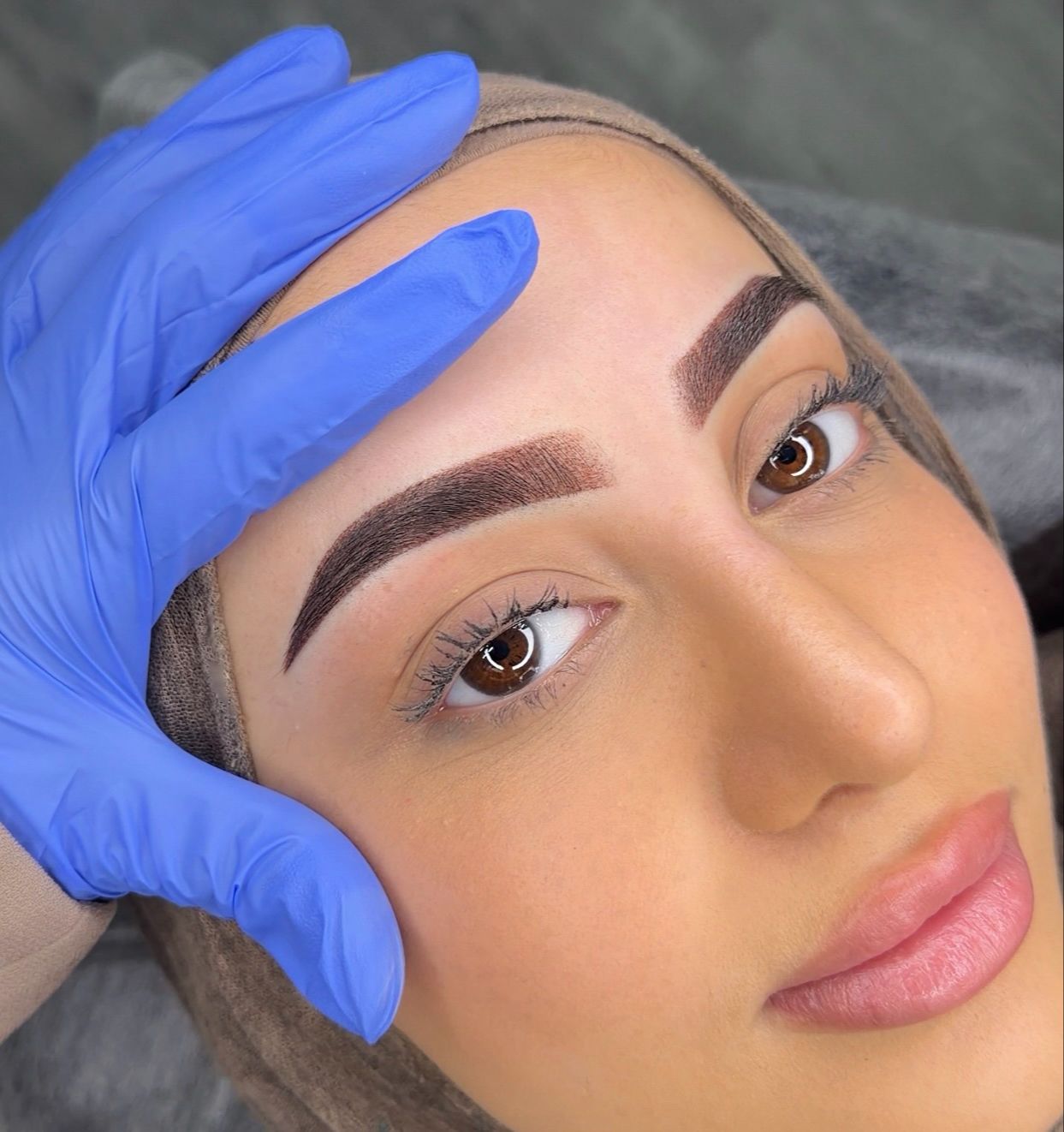 Correction Brows service photo
