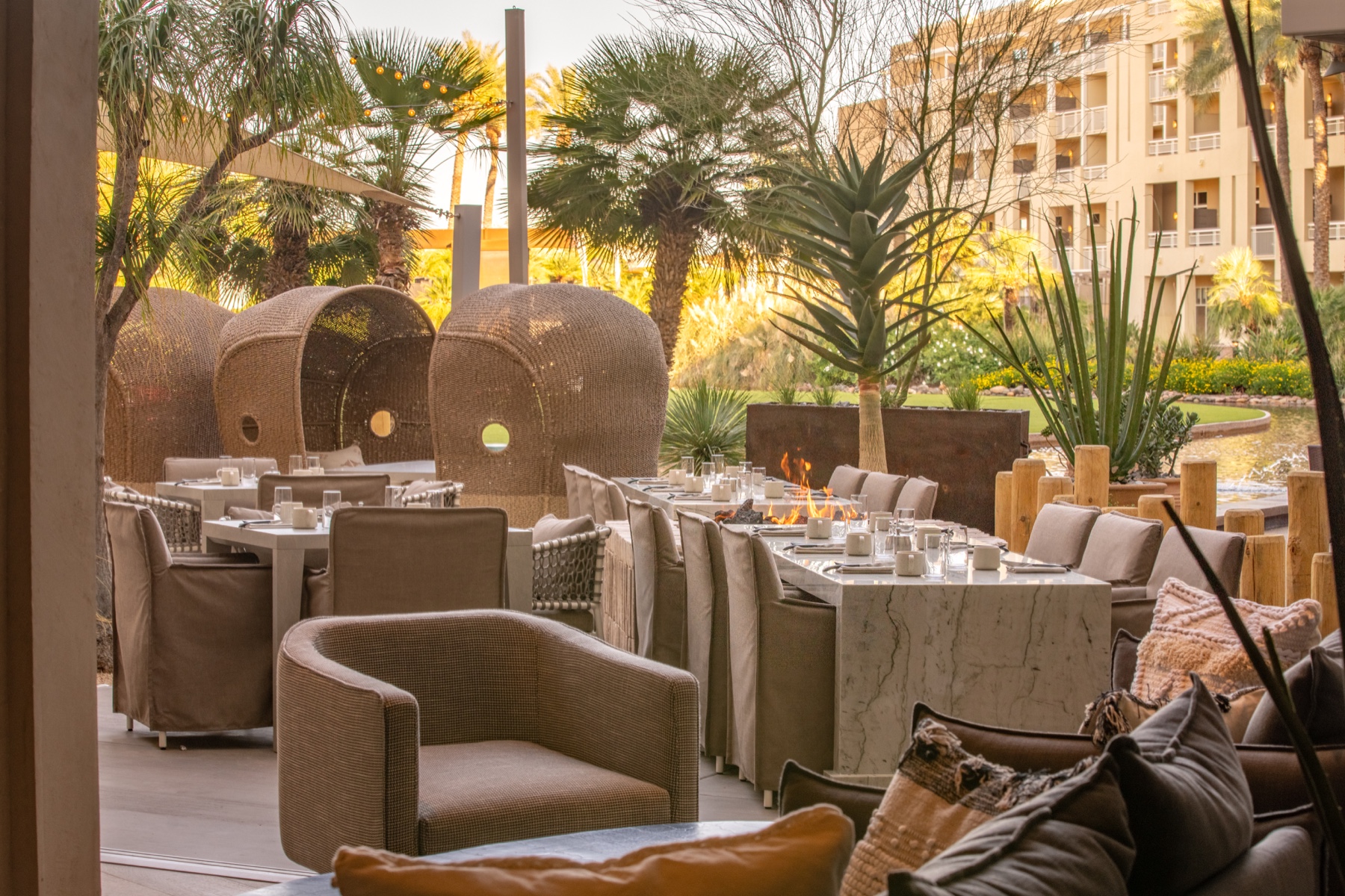Marriott outdoor dining terrace