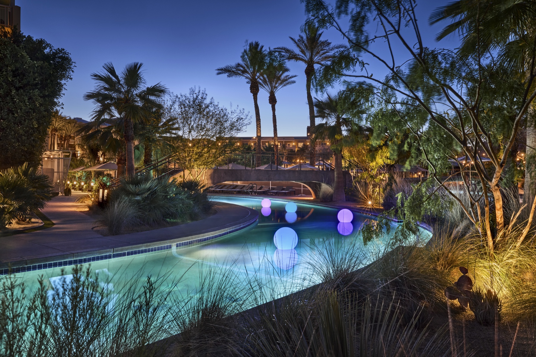 JW Marriott Phoenix Desert Ridge — Lazy river at dusk
