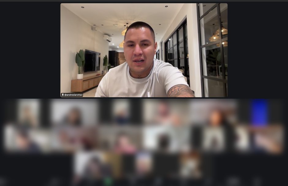 Sesión grupal en vivo con alumnos