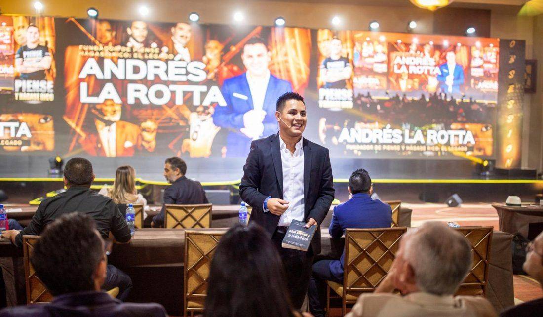 Andrés La Rotta en tarima