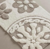 Cream tufted cotton bath rug