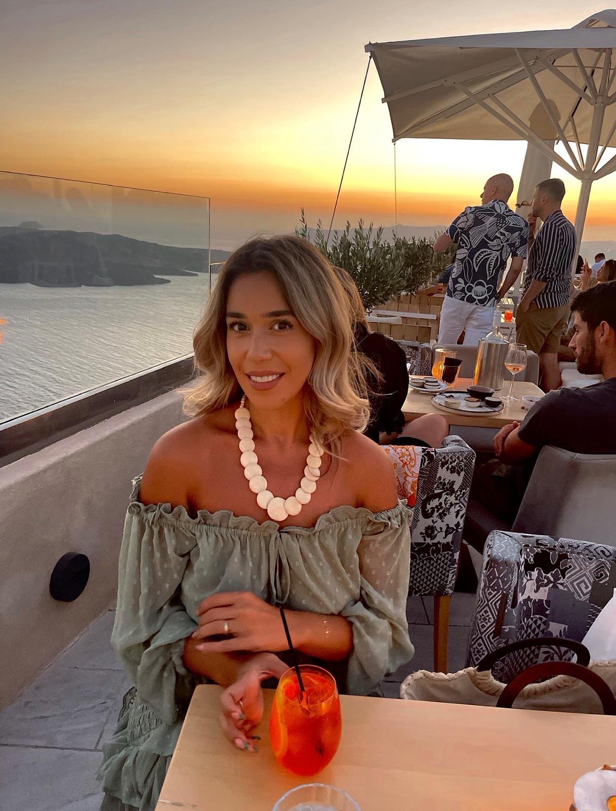 Flavia la apus, cu un spritz
