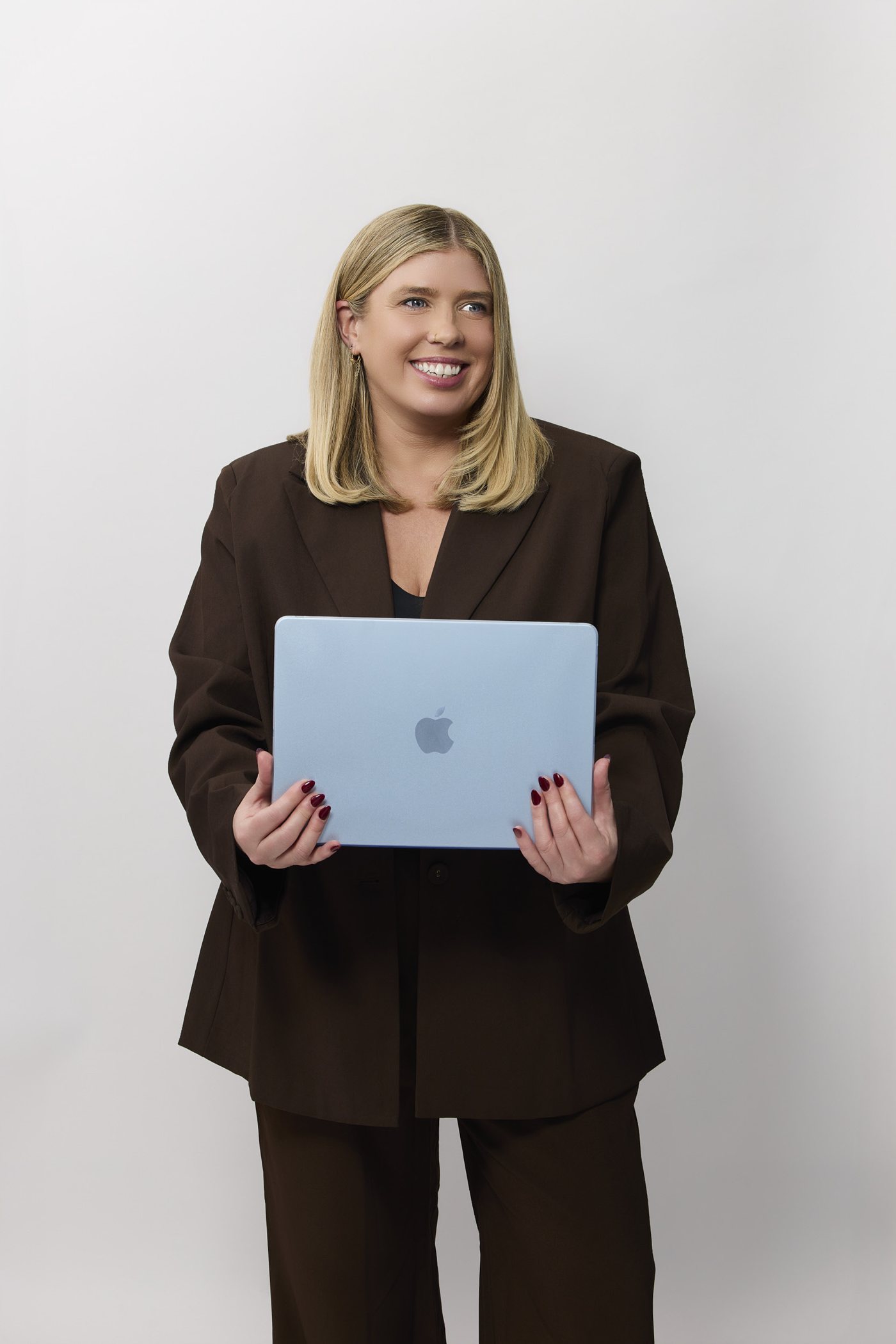 Hannah Boyd working online