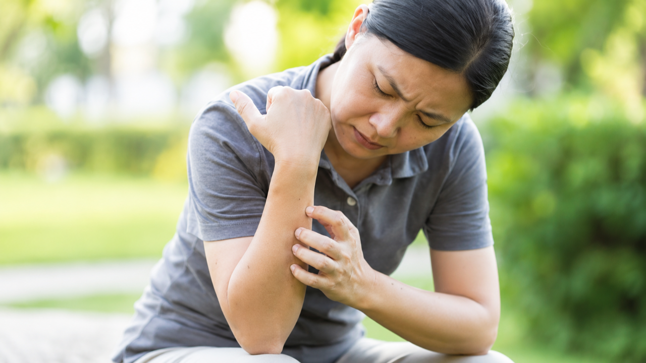 Autoimmune Symptoms and Nutrition: Why Diet Alone Isn’t Enough