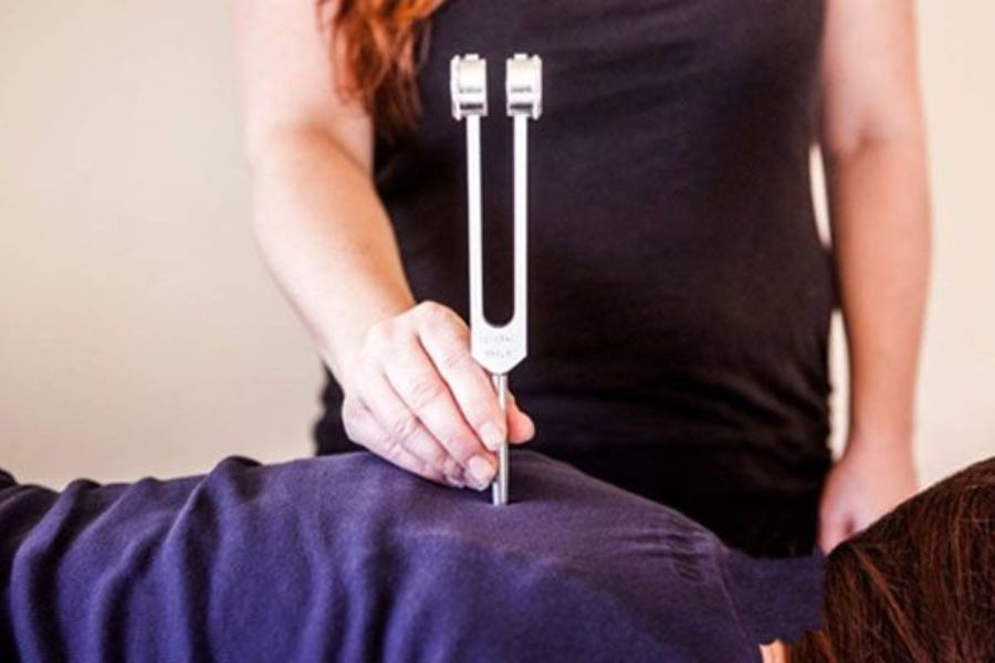 Short Sound Healing Course: How to Heal Effectively With Weighted Tuning Forks