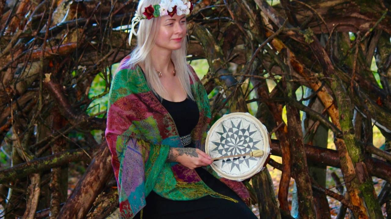 Becky Cresswell - Sound Healing in West Midlands