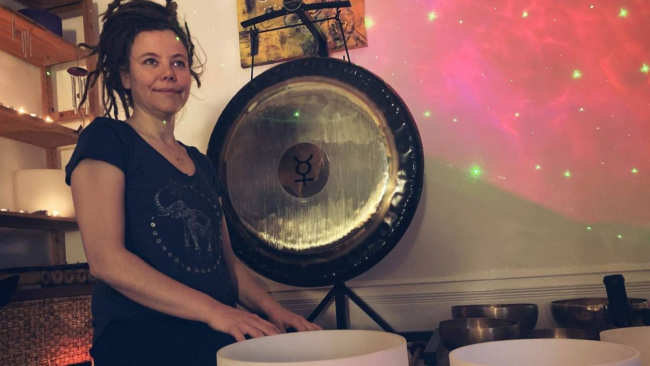 Dorota Czeczko - Sound Healing in London, UK