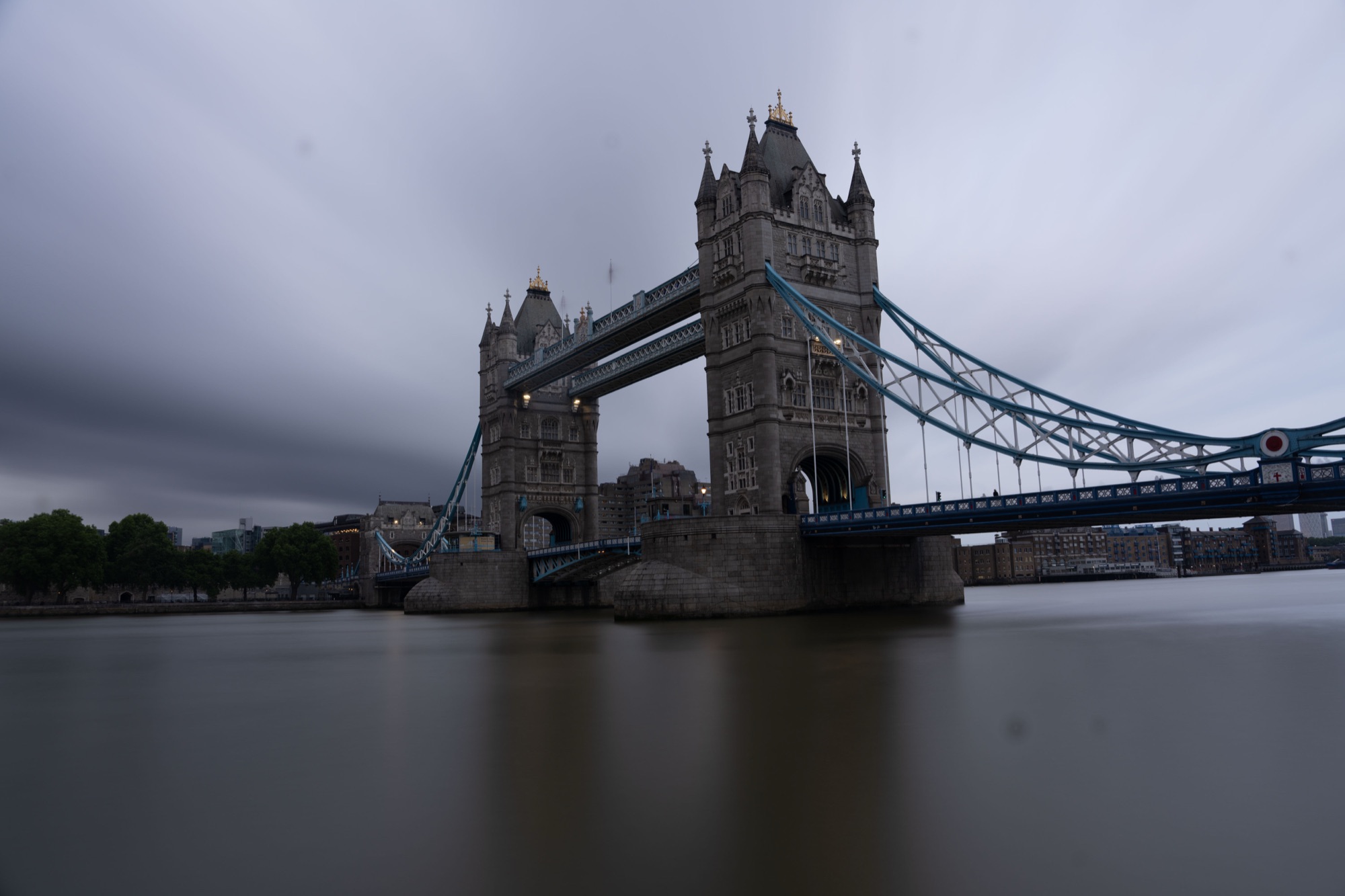 Before a black and white Lightroom preset — color photo of Tower Bridge in London