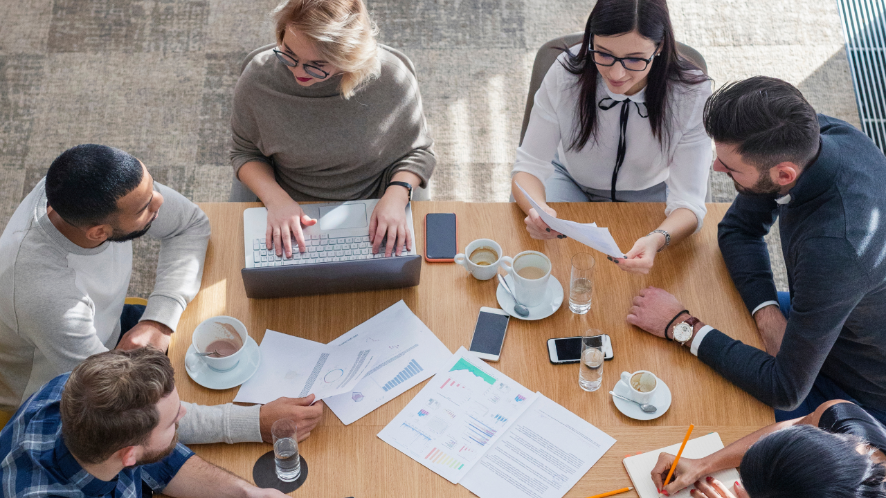 Communication Breakdowns inside Teams at Work